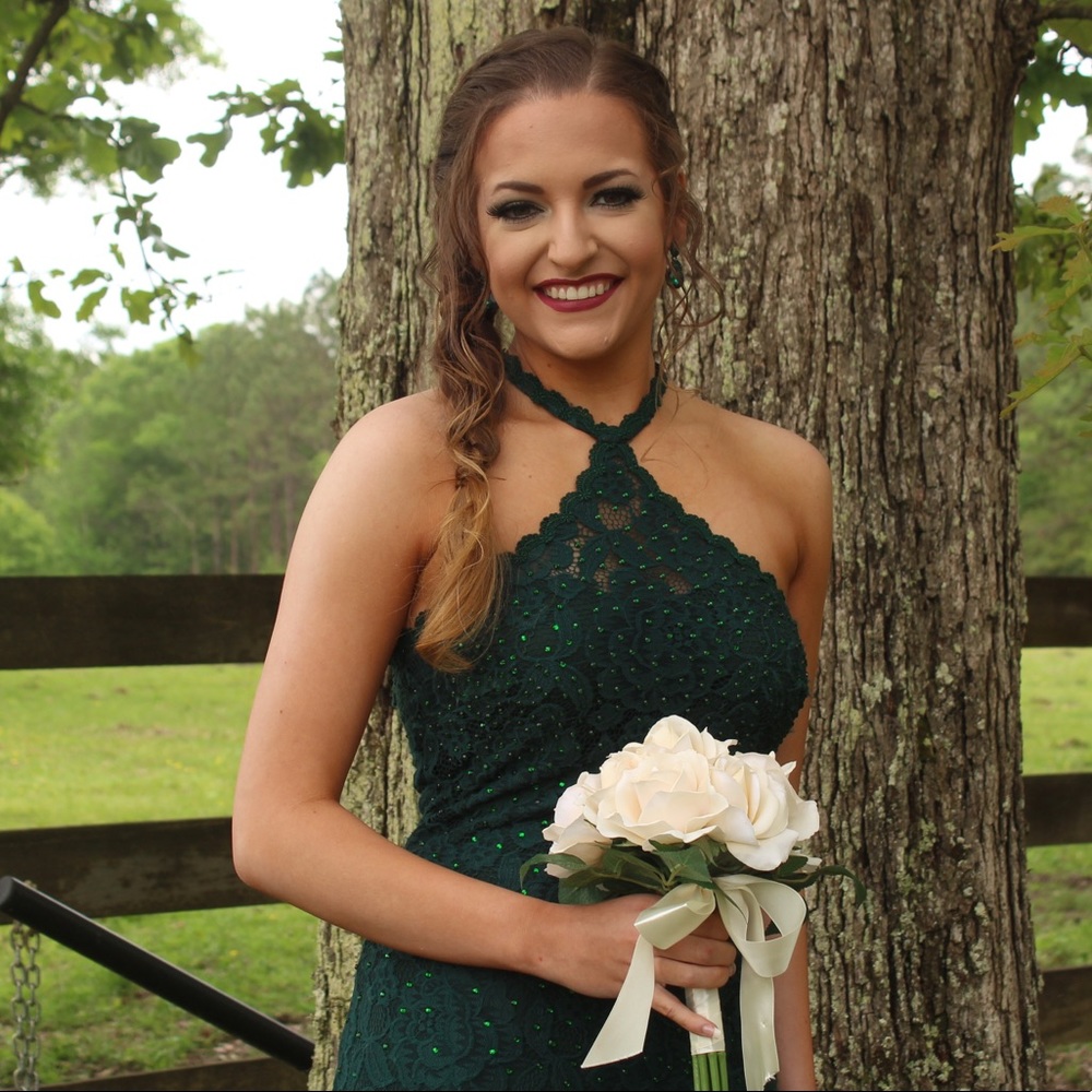 Meet your Posher, Alyssa